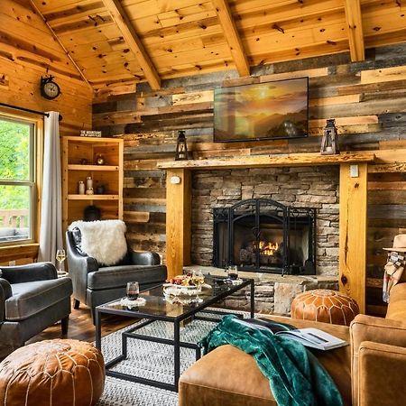 Mountainside - New Luxury Cabin-Fire Table-Hot Tub-3 Pools-Ps5-Bears Gatlinburg Esterno foto